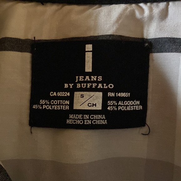 i jeans by Buffalo button down plaid shirt (S) - Picture 2 of 11